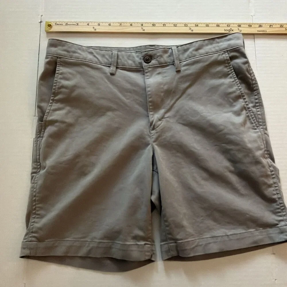 L.L. Bean Men’s 34W Gray Utility Hiking Shorts Cotton CoolMax Blend Flat Front